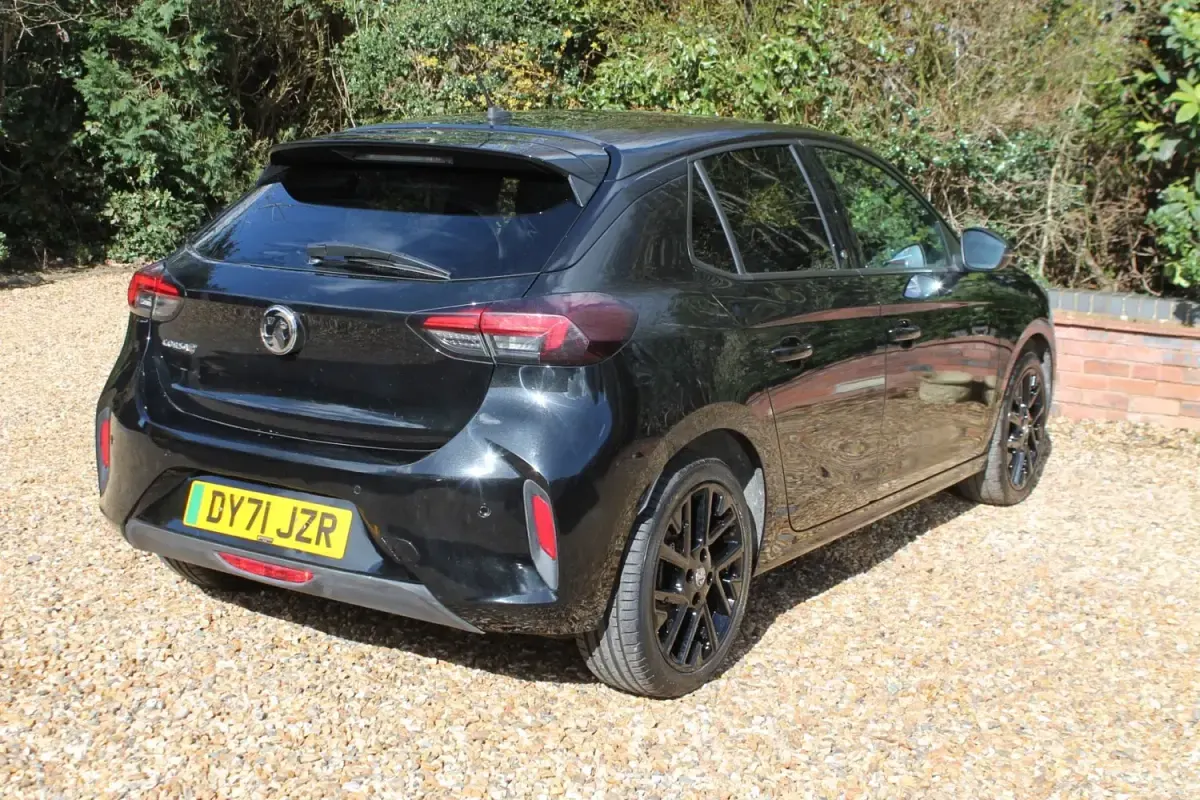 Usado Vauxhall Corsa-e SRi 100 kW (136 CV) 2021 Negro Utilitario