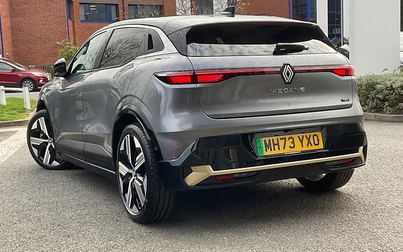 Used Renault Megane E-Tech Iconic 160 kW (218 HP) 2023 Hatchback