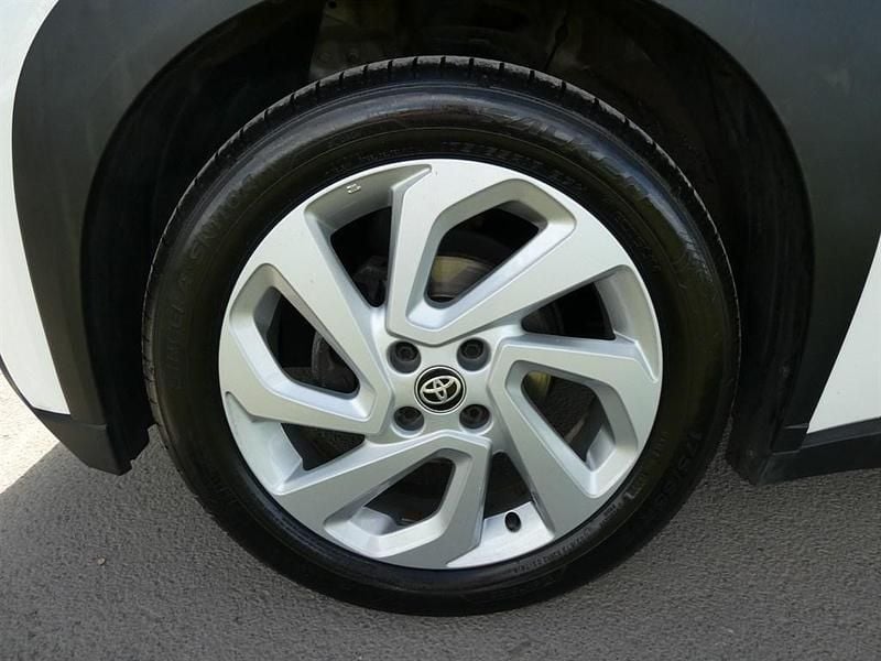 Usado Toyota Aygo PURE 72 CV (52 kW) 2023 Blanco Utilitario