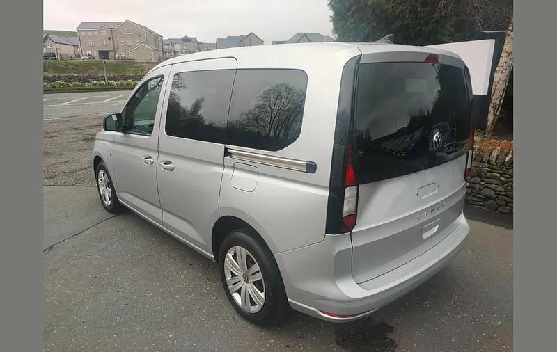 Used VW Caddy 120 HP (88 kW) 2022 Silver MPV