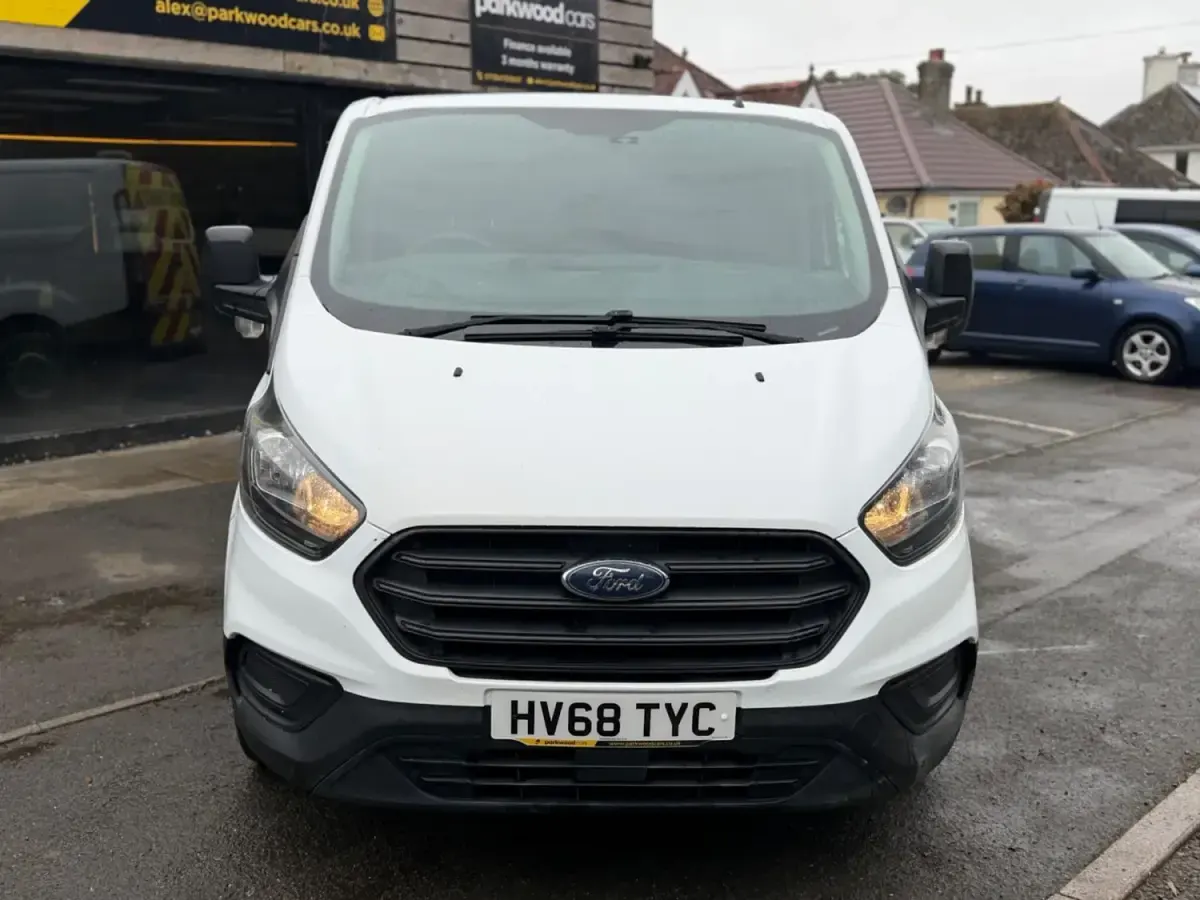 Begagnad Ford Transit Custom 105 HK (77 kW) 2018 Vit Van