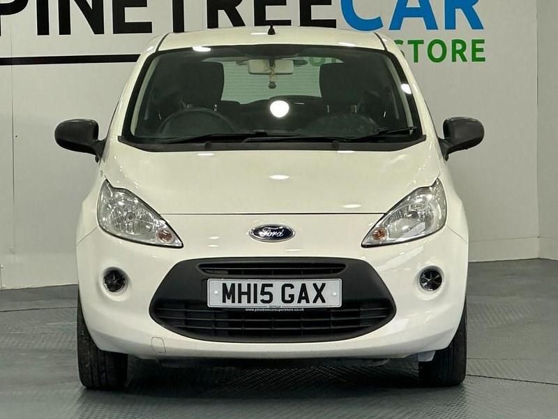 Used Ford Ka Studio 69 HP (50 kW) 2015 White Hatchback