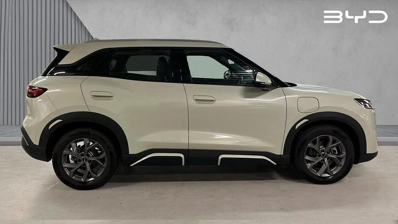 Used BYD Atto 2 Boost 130 kW (177 HP) 2025 Additional metallic  hiking green SUV