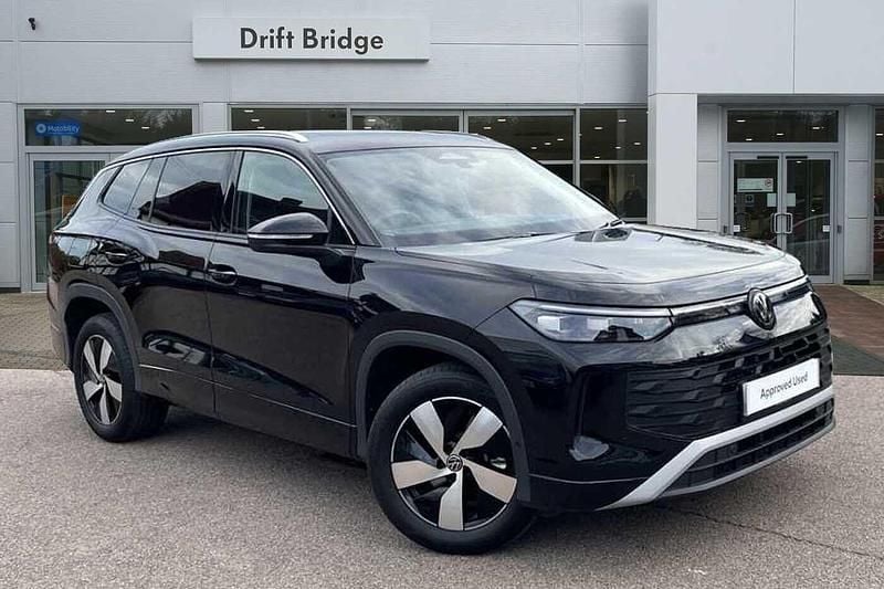 Black Used 2025 VW Touran Match MPV | £36,995 - Image 1/4