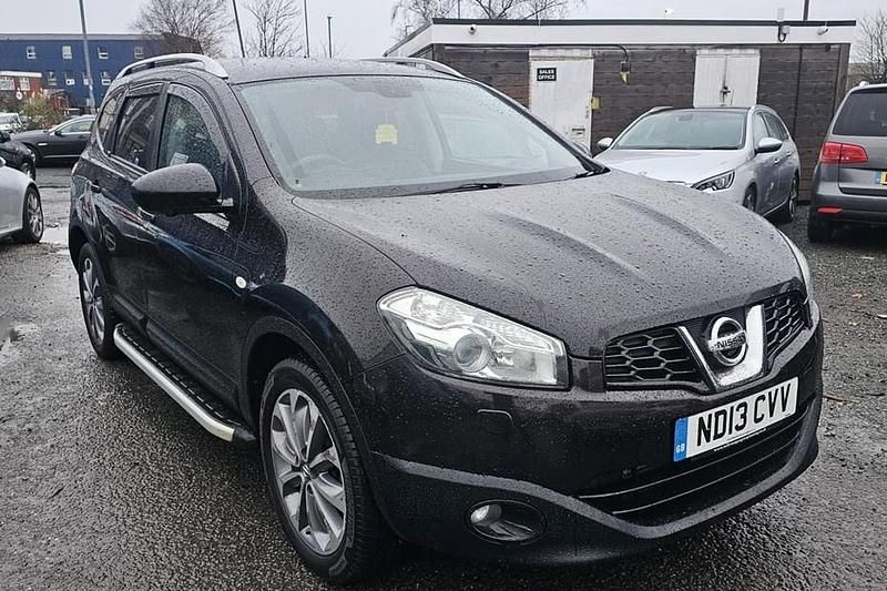 Black Used 2013 Nissan Qashqai +2 Tekna SUV | £2,395 (Fair price) - Image 1/1