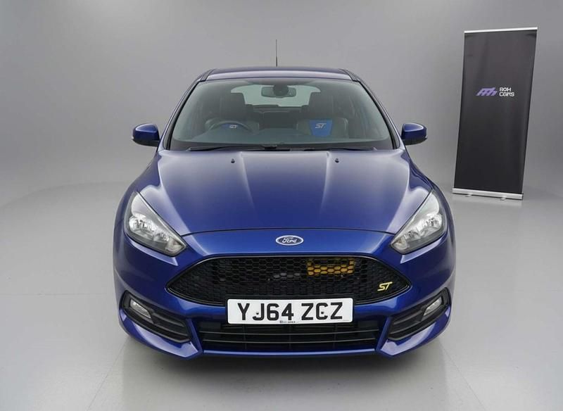 Used Ford Focus ST 250 HP (183 kW) 2015 Blue Hatchback
