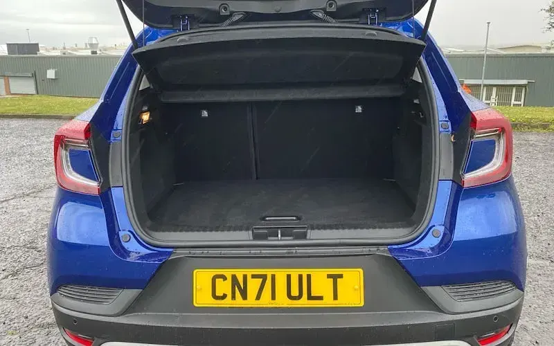 Begagnad Renault Captur Iconic 140 HK (102 kW) 2021 Blå SUV