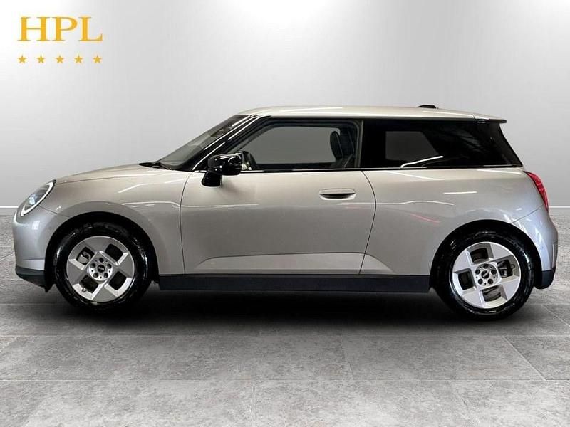 Used Mini Cooper SE Classic 160 kW (218 HP) 2025 Silver Hatchback