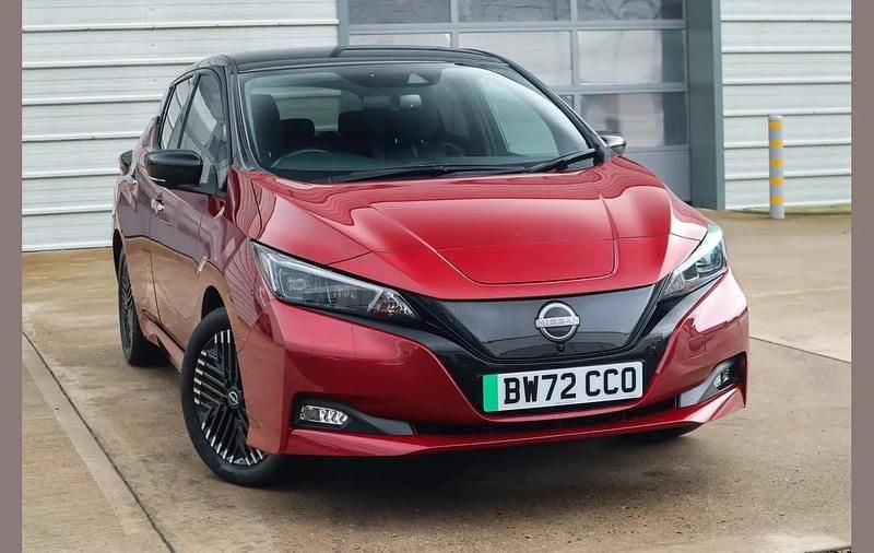 Used Nissan Leaf Tekna 110 kW (150 HP) 2023 Red Hatchback