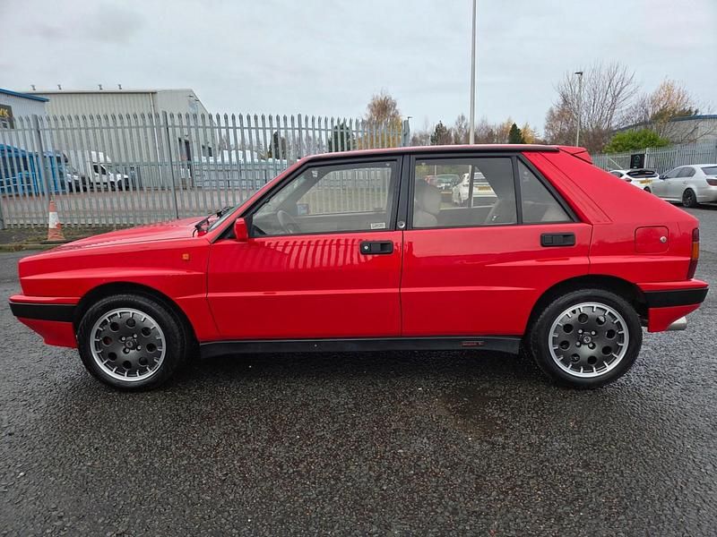 Used Lancia Delta 1992 Red Hatchback
