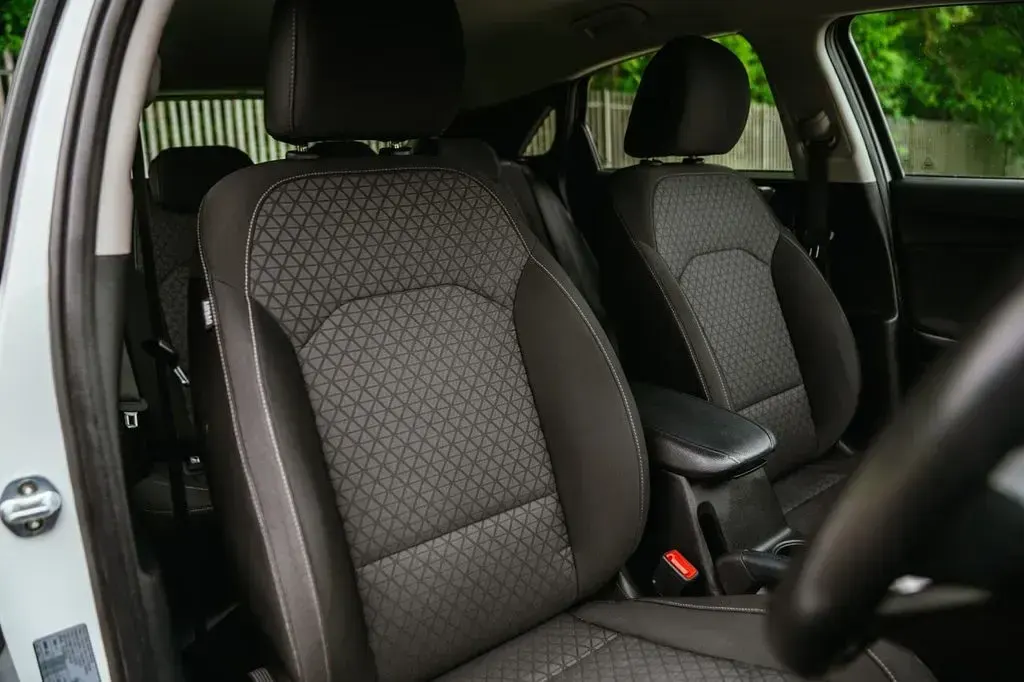 Käytetty Kia Ceed 114 HP (83 kW) 2019 Valkoinen Viistoperä
