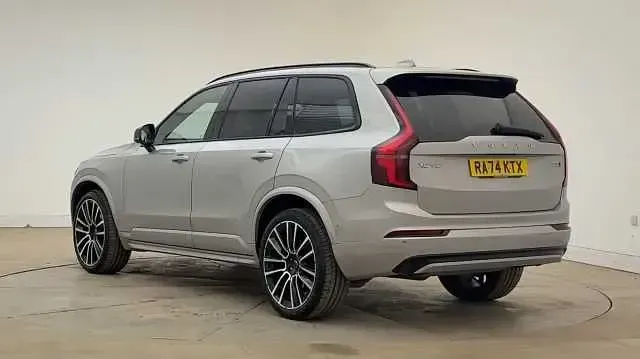 Usado Volvo XC90 Ultra 455 HP (334 kW) 2025 Prateado SUV