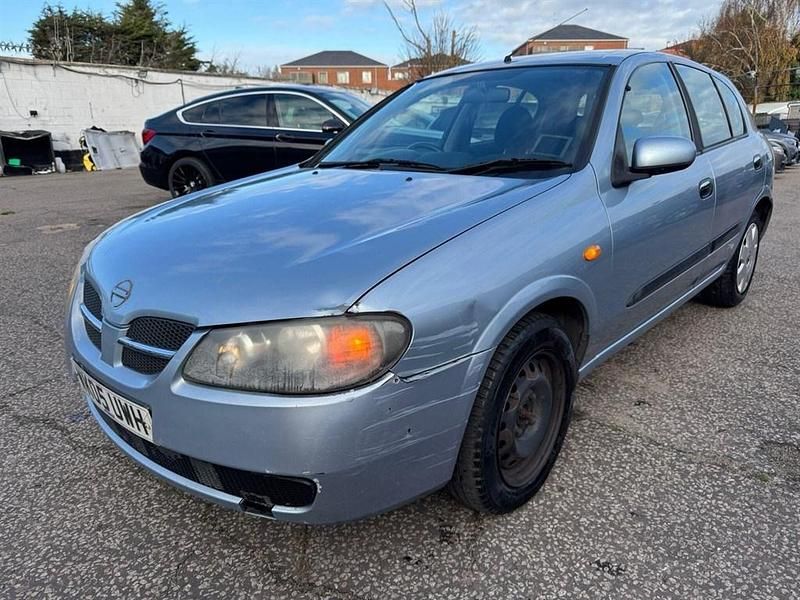 Used Nissan Almera SE 2005 Blue Hatchback