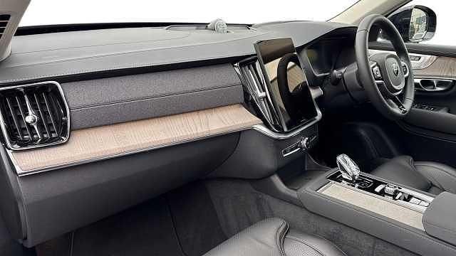 Used Volvo XC90 Ultra 449 HP (330 kW) 2025 Black SUV