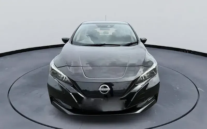 Second-hand Nissan Leaf Acenta 110 kW (150 CP) 2025 Hatchback