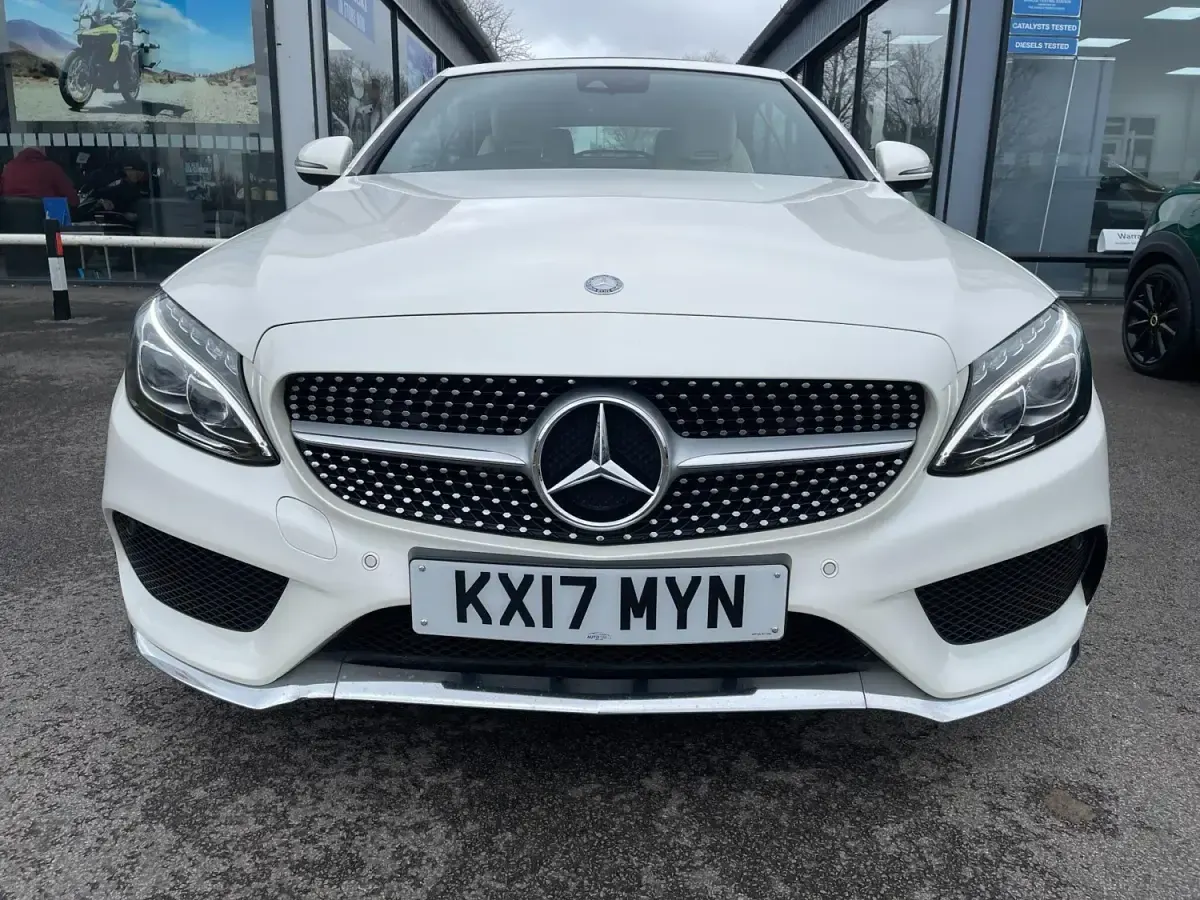 Second-hand Mercedes C300 AMG Line Premium Plus 245 CP (180 kW) 2017 Alb Cabrio