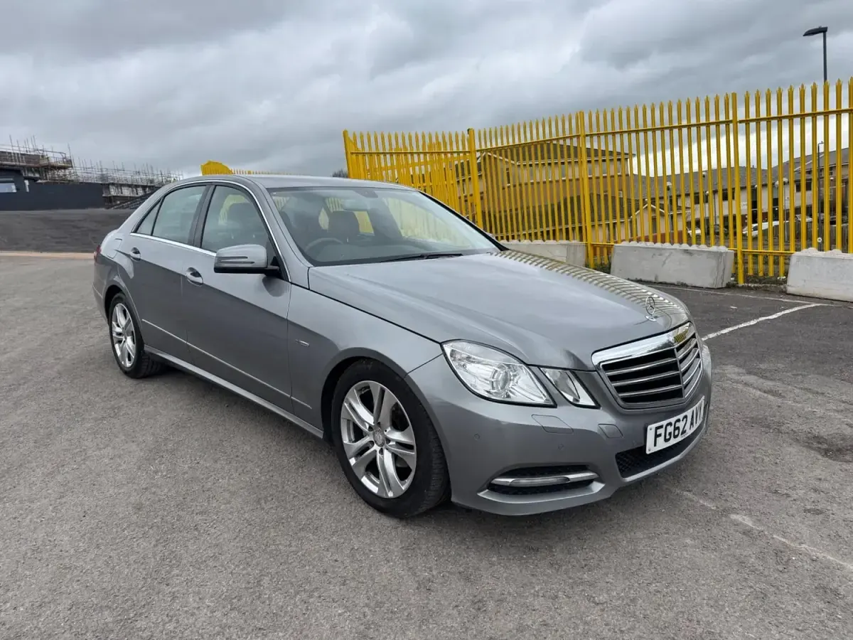 Used Mercedes E220 Executive 170 HP (125 kW) 2012 Silver Sedan
