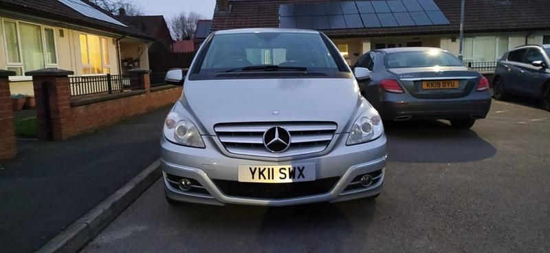Used Mercedes B160 2011 Silver MPV