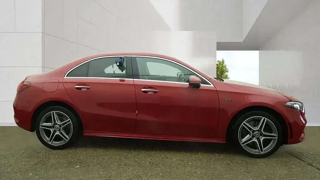 Used Mercedes A250 AMG Line Premium 218 HP (160 kW) 2021 Red Sedan