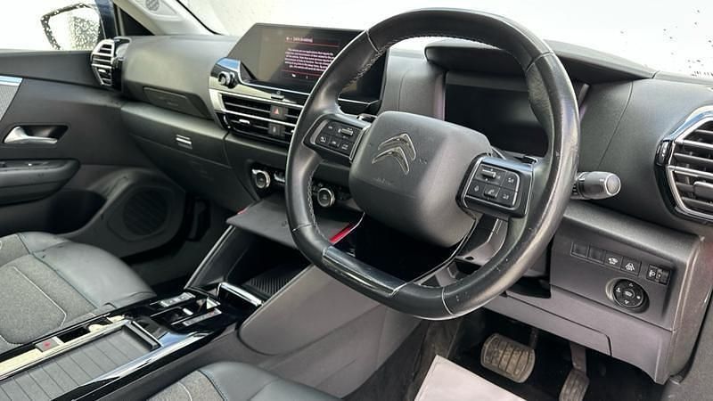 Used Citroën C4 PureTech 130 HP (95 kW) 2021 Red Hatchback