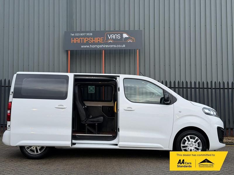 Used Vauxhall Vivaro Sportive 100 HP (73 kW) 2021 White MPV