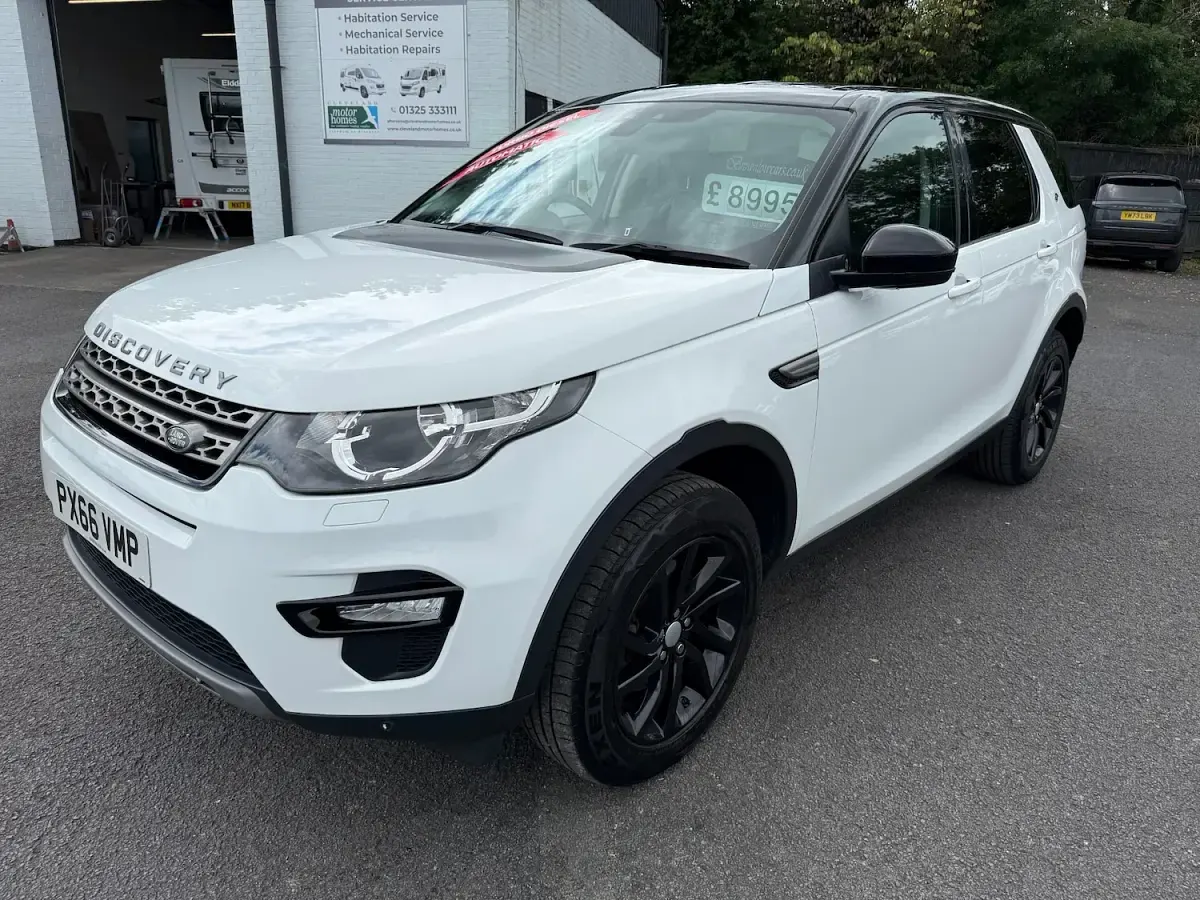 Used Land Rover Discovery Sport SE 2016 White SUV