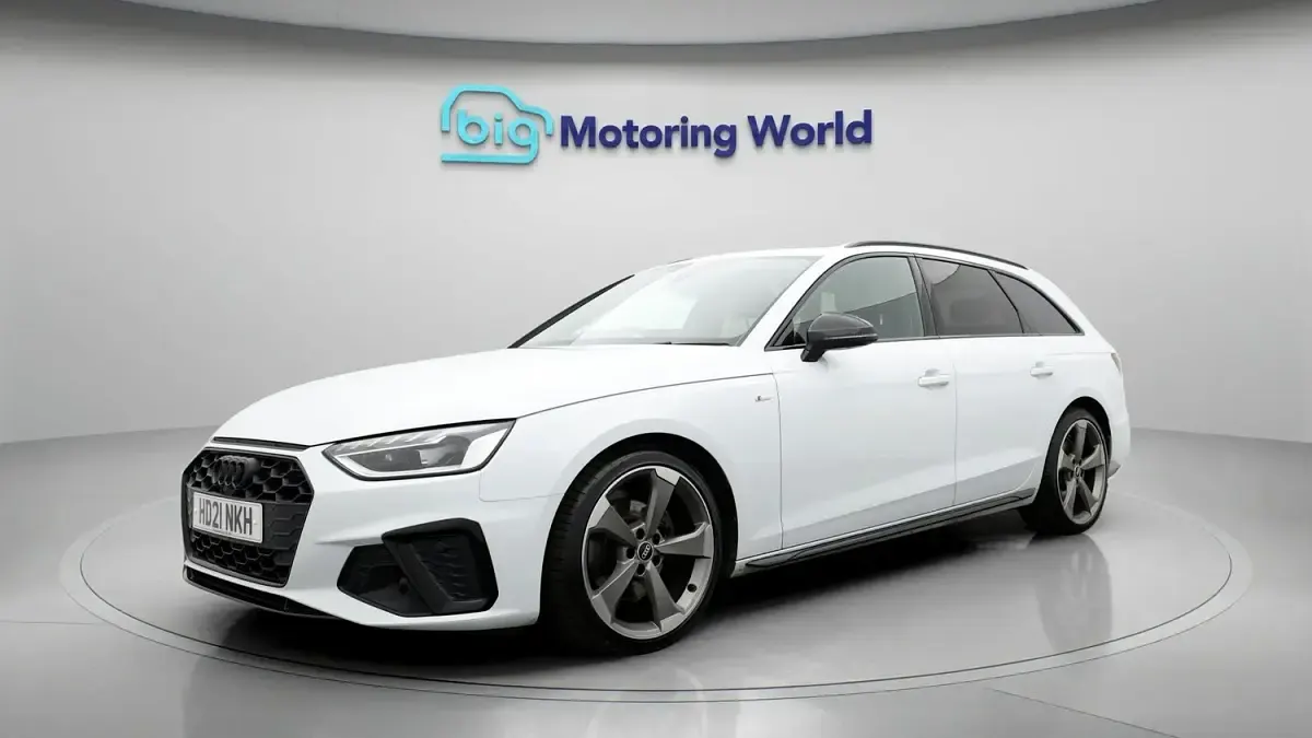 Used Audi A4 Black Edition 148 HP (108 kW) 2021 White Estate