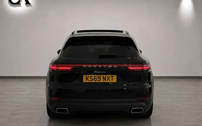 Used Porsche Cayenne 340 HP (250 kW) 2019 Black SUV