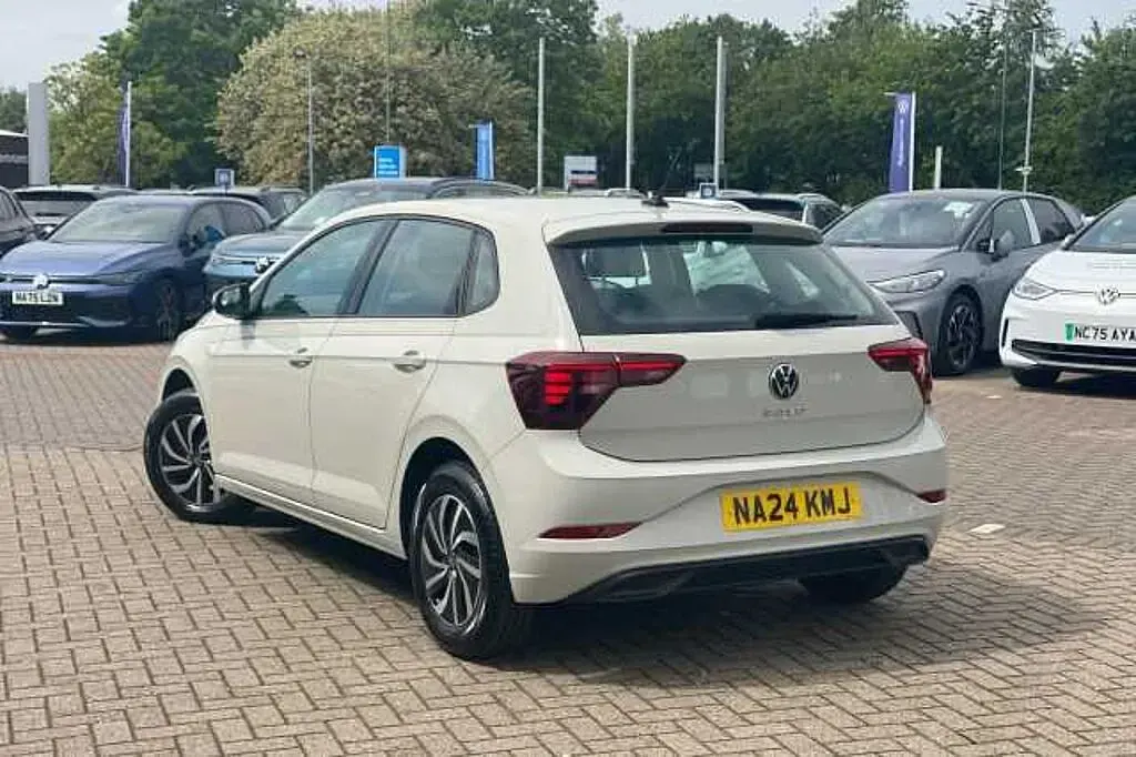 Used VW Polo 95 HP (69 kW) 2024 Hatchback