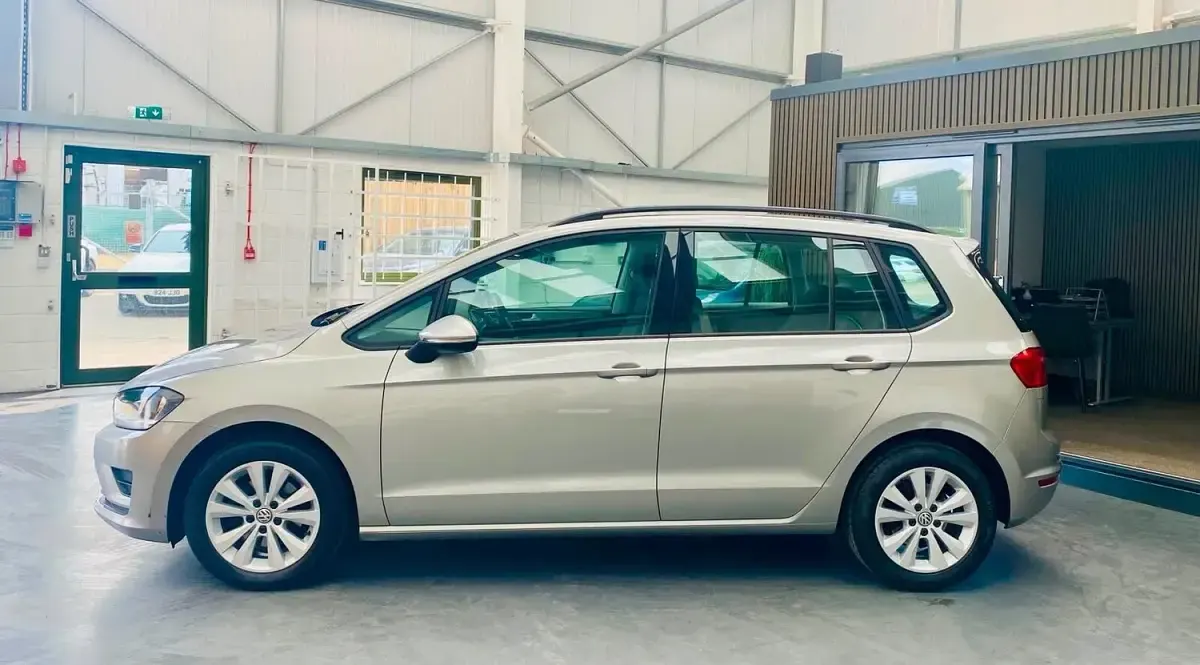 Used VW Golf Sportsvan SE 2017 Silver MPV