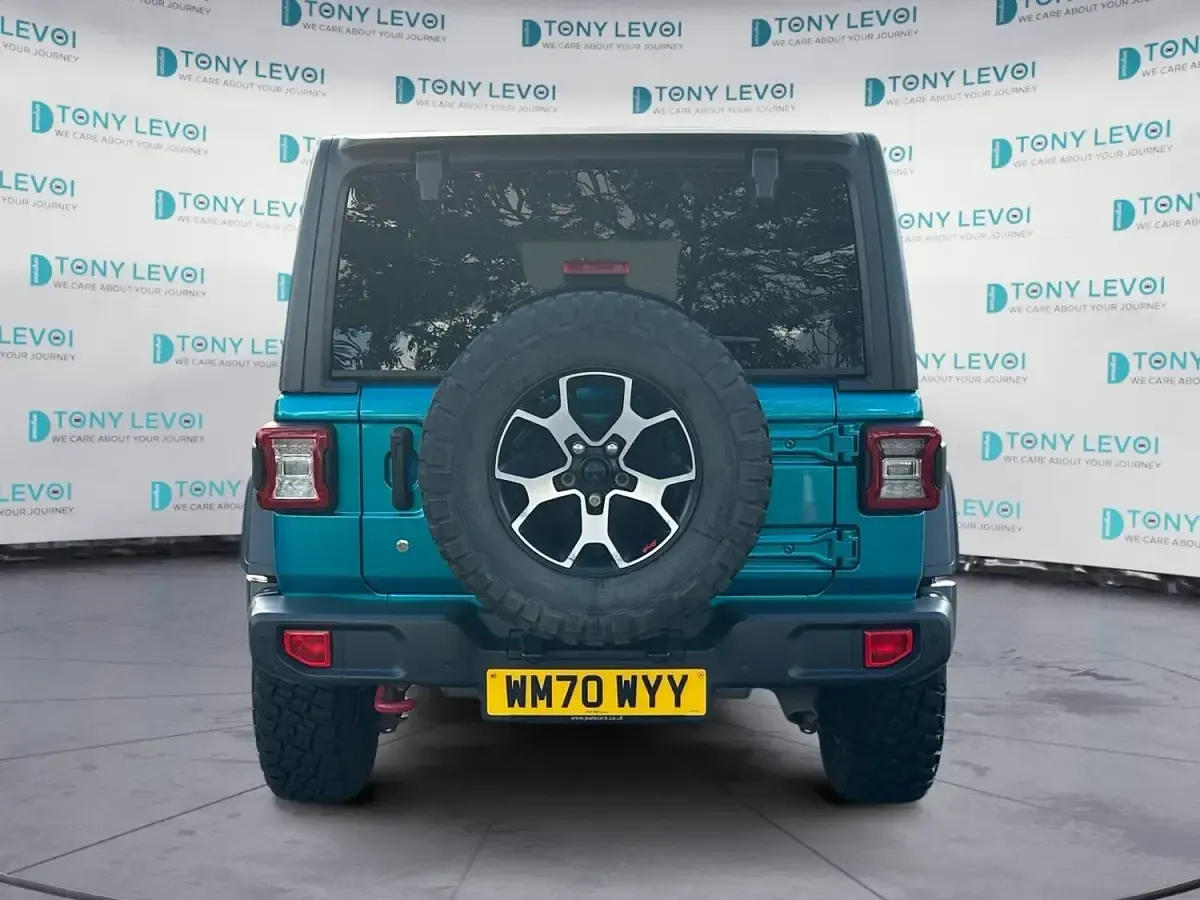 Begagnad Jeep Wrangler Rubicon 272 HK (200 kW) 2021 Turkos SUV