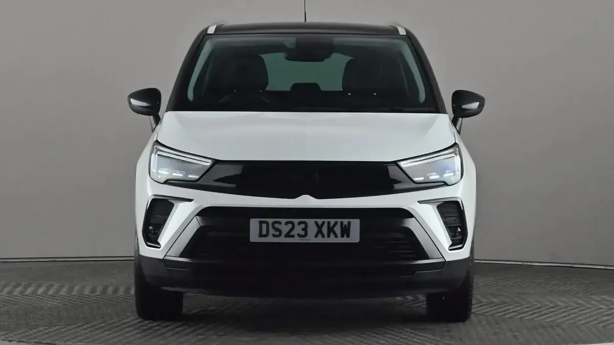 Second-hand Vauxhall Crossland Ultimate 110 CP (80 kW) 2023 Alb SUV
