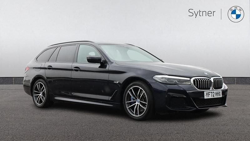 Black Used 2022 BMW 530e M Sport Estate | £28,250 (Fair price) - Image 1/4