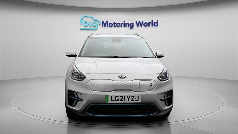 Used Kia e-Niro Plus 147 kW (201 HP) 2021 Silver SUV