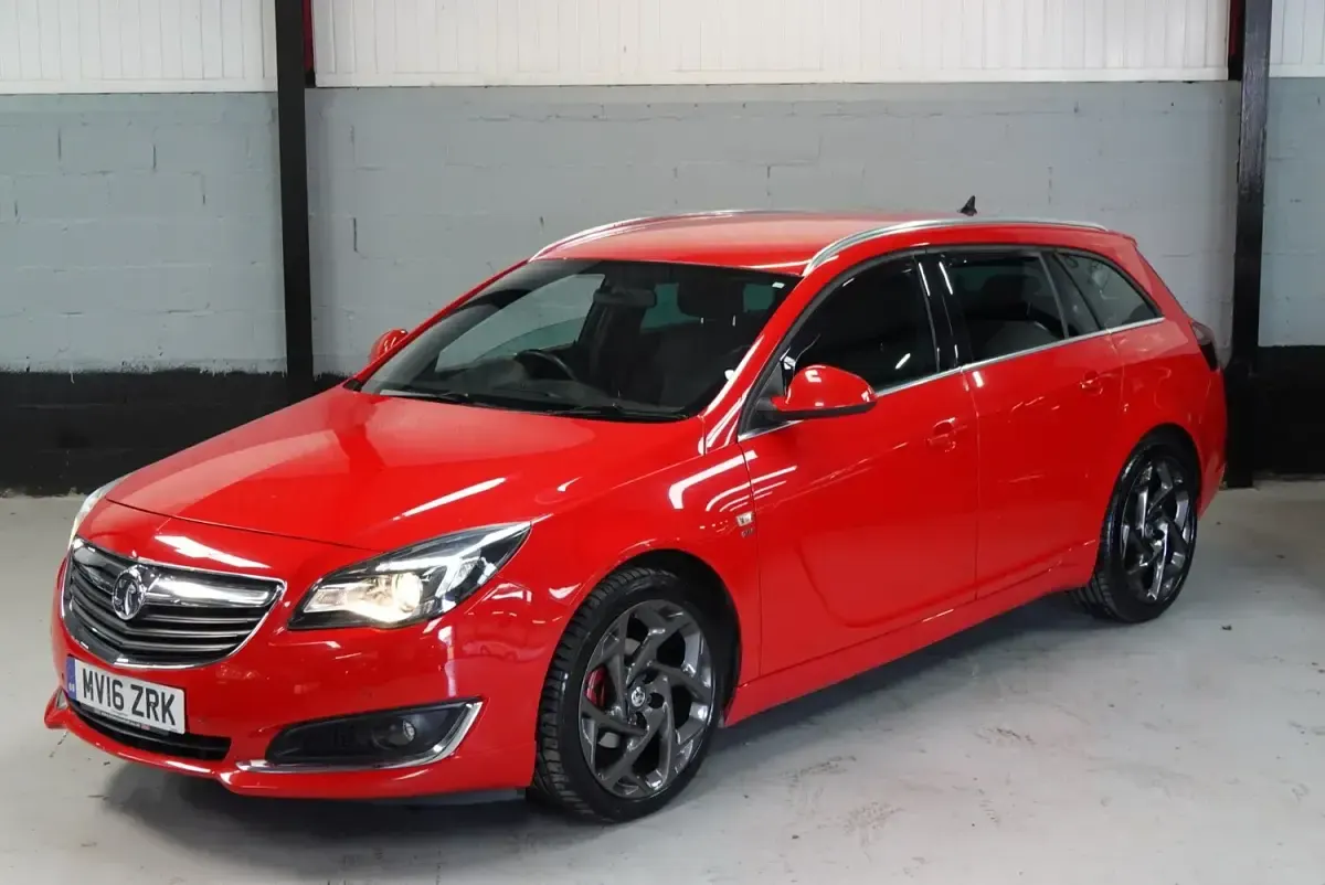 Used Vauxhall Insignia SRi 2016 Red Estate