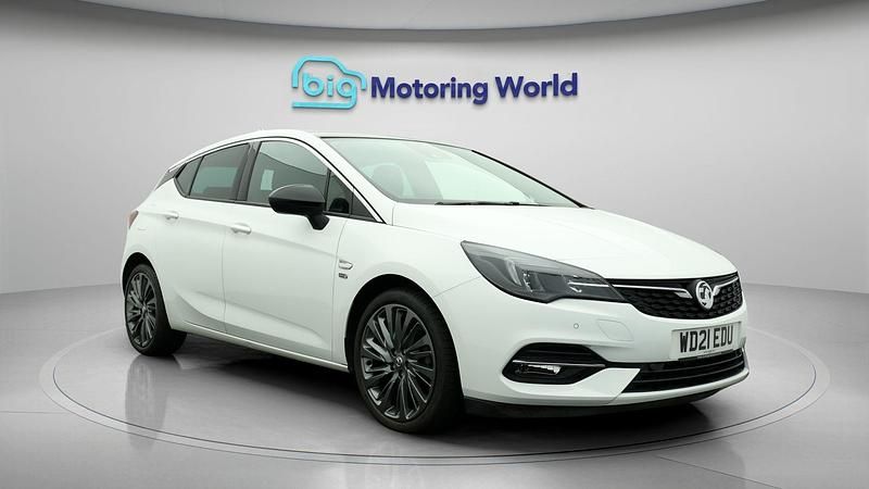 Used 2021 Vauxhall Astra Edition | £11,300 (Good price) - Image 1/4