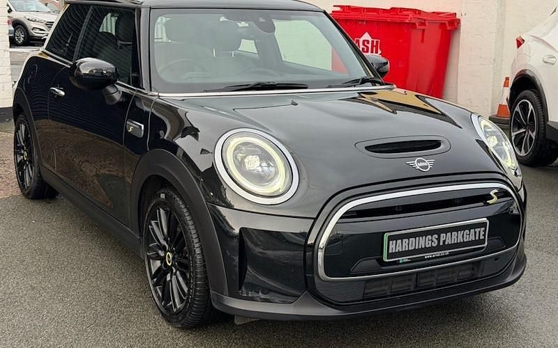 Begagnad Mini Cooper Level 2 135 kW (184 HK) 2023 Halvkombi