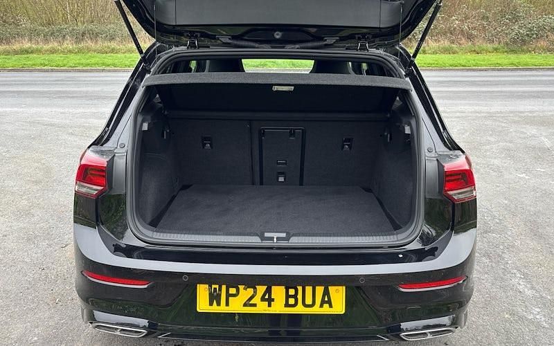 Used VW Golf VIII R-line 150 HP (110 kW) 2023 Hatchback