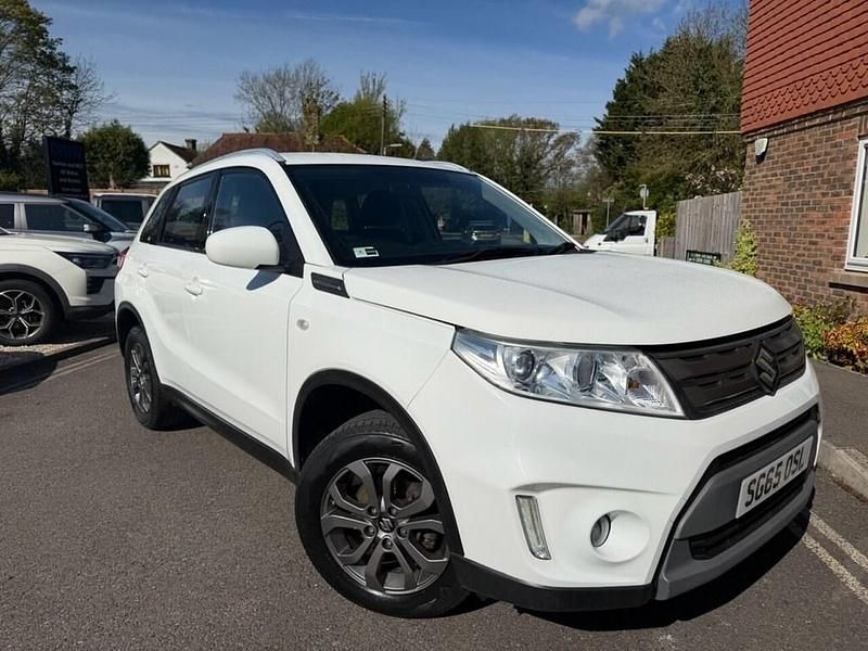 Used Suzuki Vitara SZ4 120 HP (88 kW) 2015 White SUV
