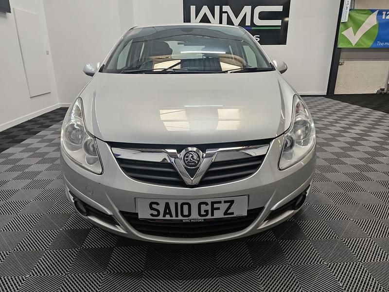 Używany Vauxhall Corsa 100 KM (73 kW) 2010 Srebrny Hatchback