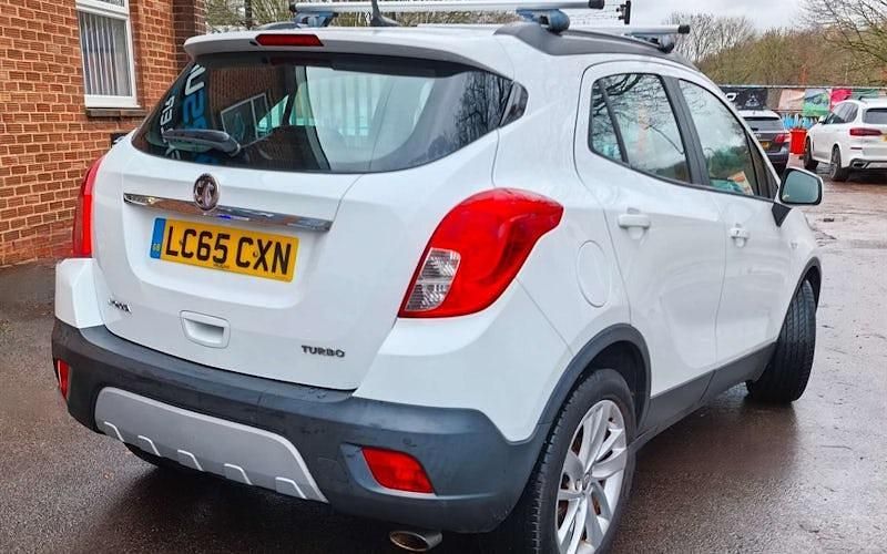 Used Vauxhall Mokka 140 HP (102 kW) 2015 White SUV
