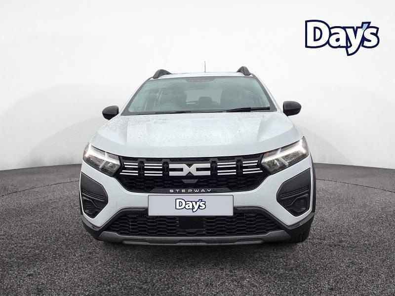 Used Dacia Sandero Essentiel 90 HP (66 kW) 2023 White Hatchback