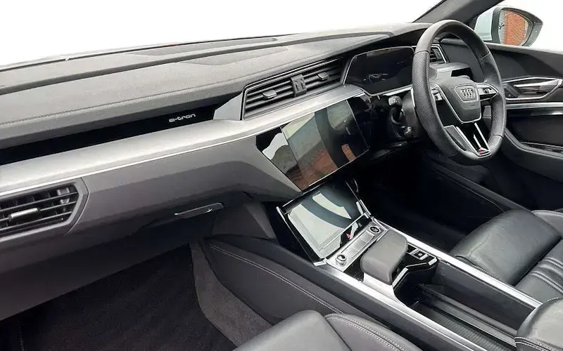 Used Audi Q8 Sportback e-tron S-Line 300 kW (408 HP) 2025 SUV