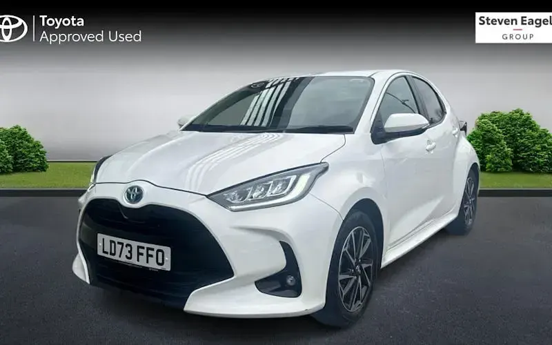 Used Toyota Yaris Hybrid Design 116 HP (85 kW) 2026 Hatchback