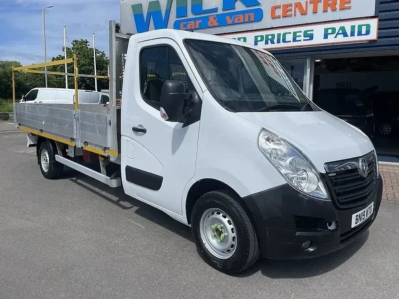 Used Vauxhall Movano S 130 HP (95 kW) 2019 White MPV