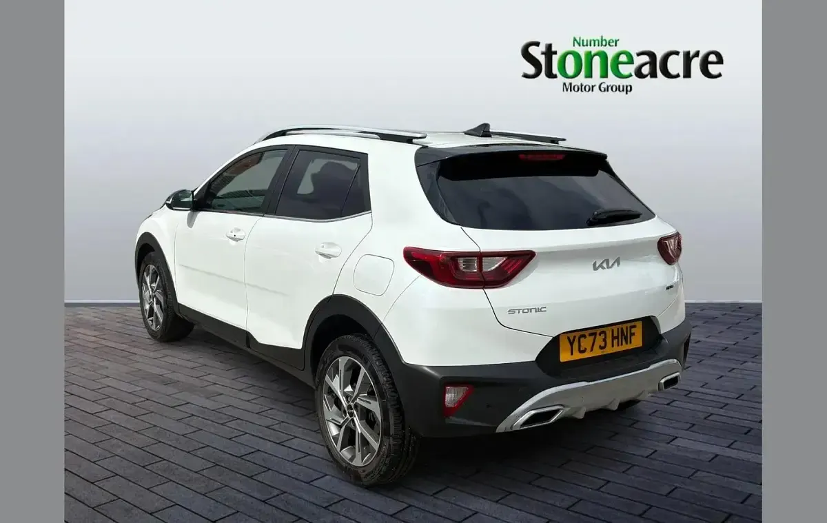 Used Kia Stonic GT-Line S 117 HP (86 kW) 2024 White SUV