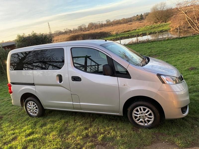 Silver Used 2012 Nissan Evalia MPV | £6,400 - Image 1/4