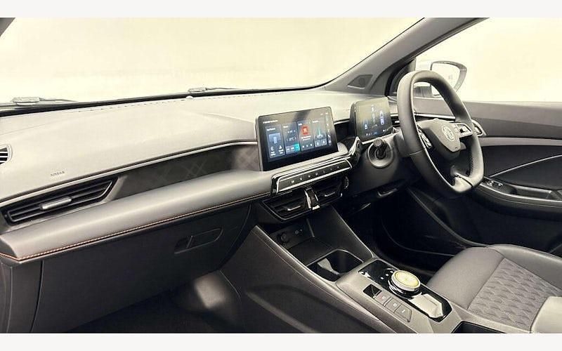 Used MG MG3 Trophy 194 HP (142 kW) 2025 White Hatchback