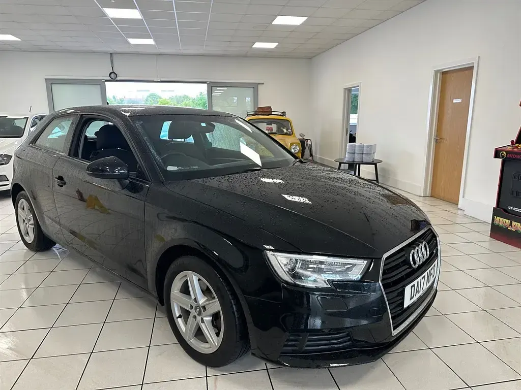 Used Audi A3 150 HP (110 kW) 2017 Black Hatchback