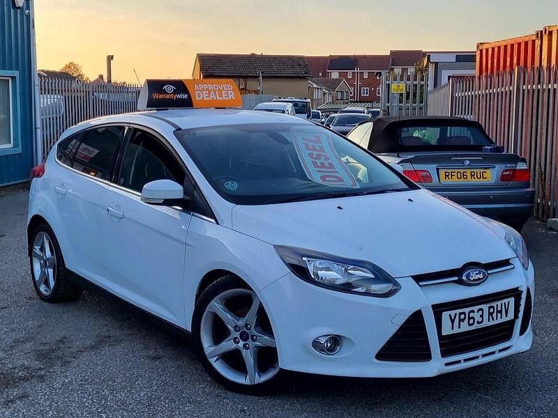 White Used 2013 Ford Focus Titanium Hatchback | £3,495 (Good price) - Image 1/4